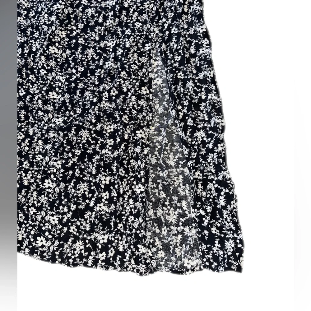 A.New.Day Women’s crepe flutter short sleeve Midi Dress Floral Size S